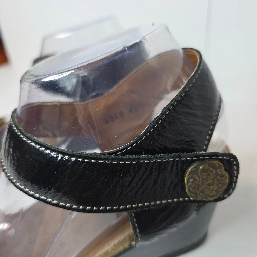 Taos Women's Wedge Sandals Patten Black Tan Leather Ankle‎ Strap Size 41 Comfy